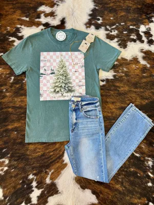 50% Off - Guess The Gift Checkered Christmas Tree Graphic Tee