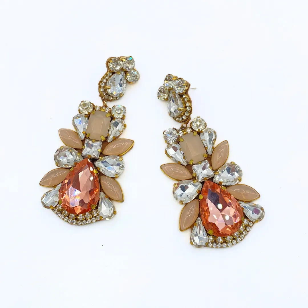 Aruza Beige Earrings