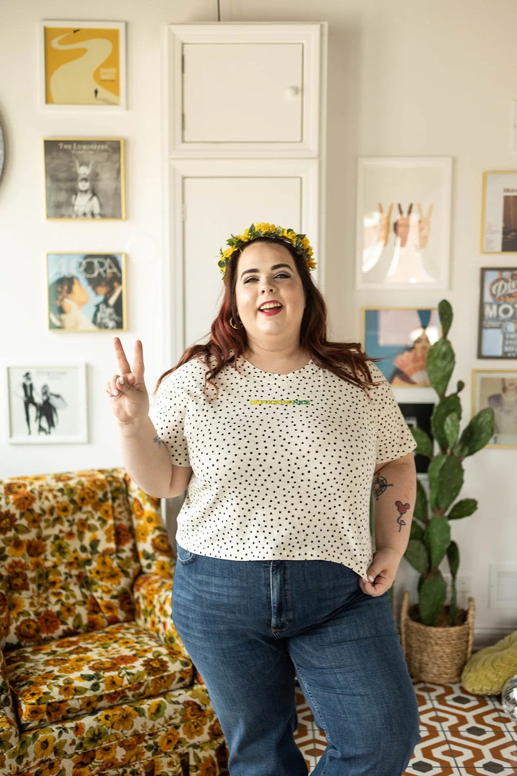 be f*cking nice crop tee in stone dot