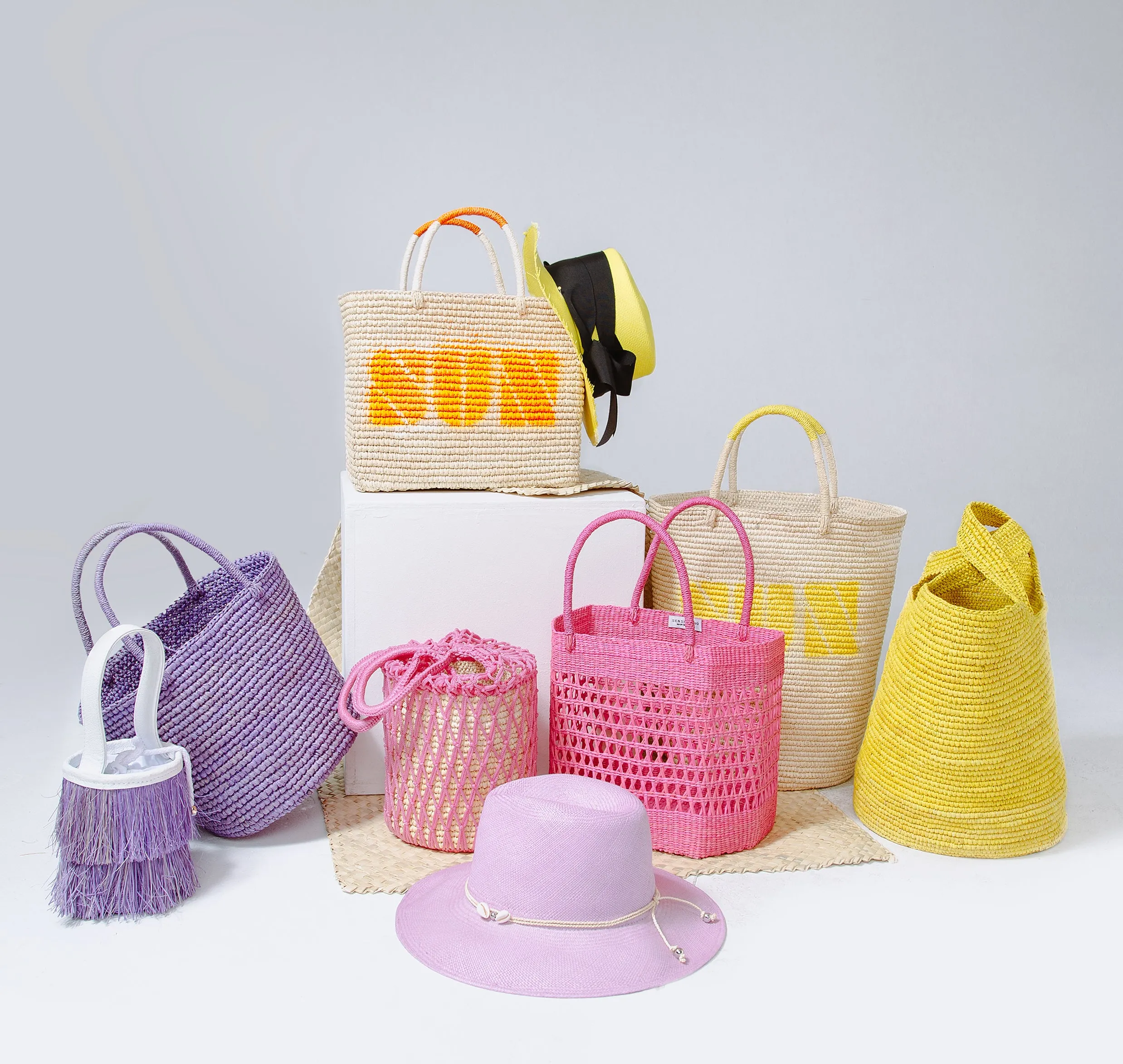 “Bolso Playero” Soft Woven Straw Carryall