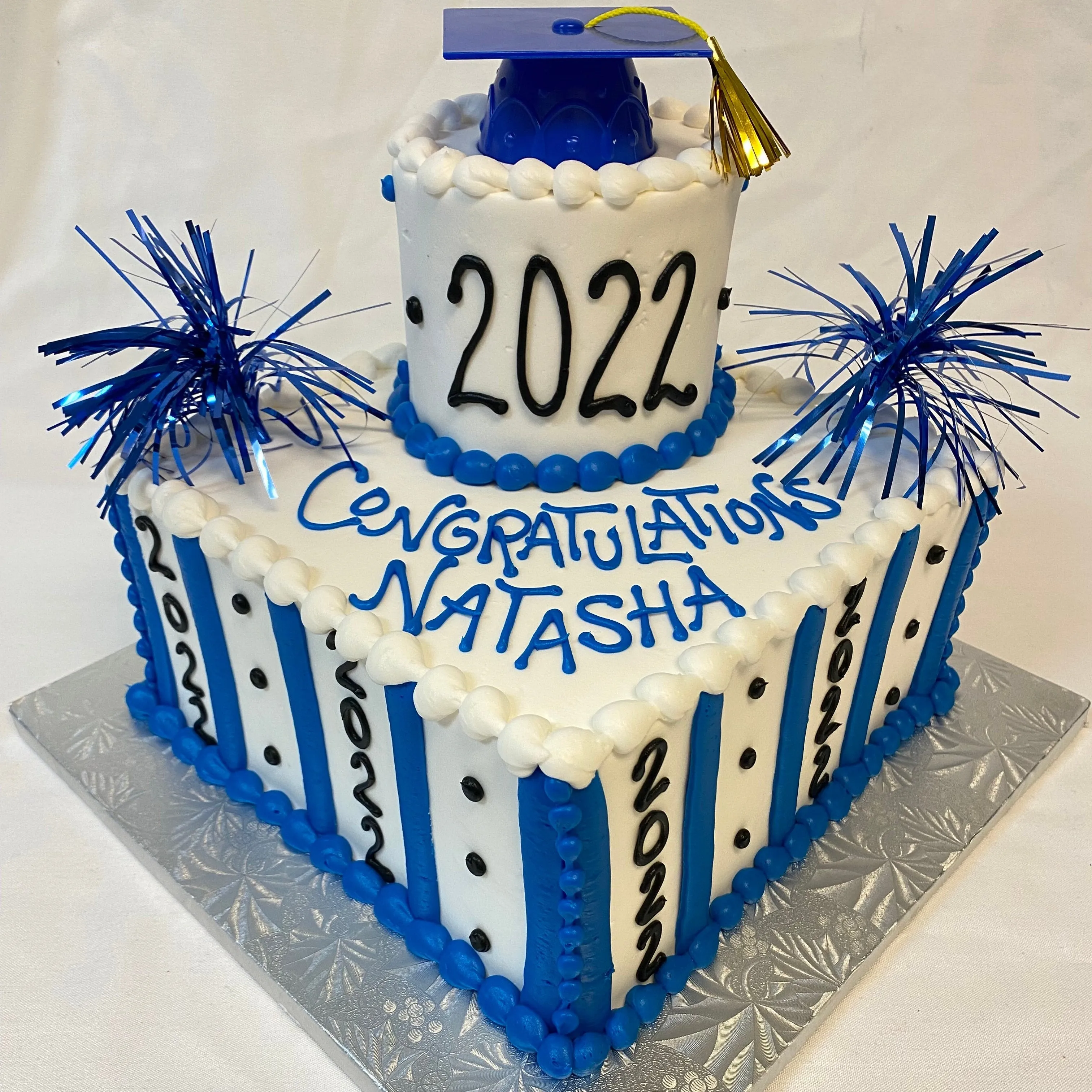 Centerpiece Graduation Cake 8-4"