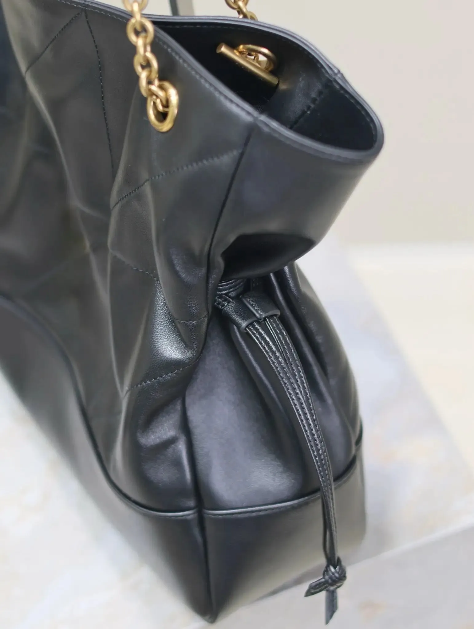 Chain Link Quilted Tote Bag