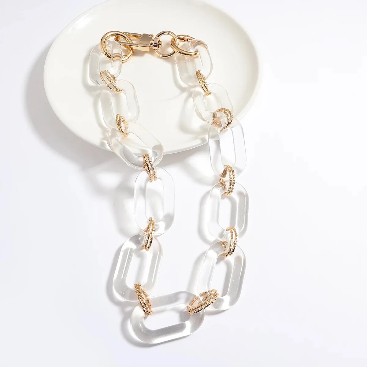 CLEAR LINK NECKLACE