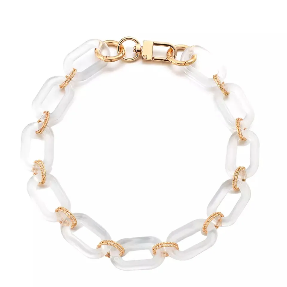 CLEAR LINK NECKLACE