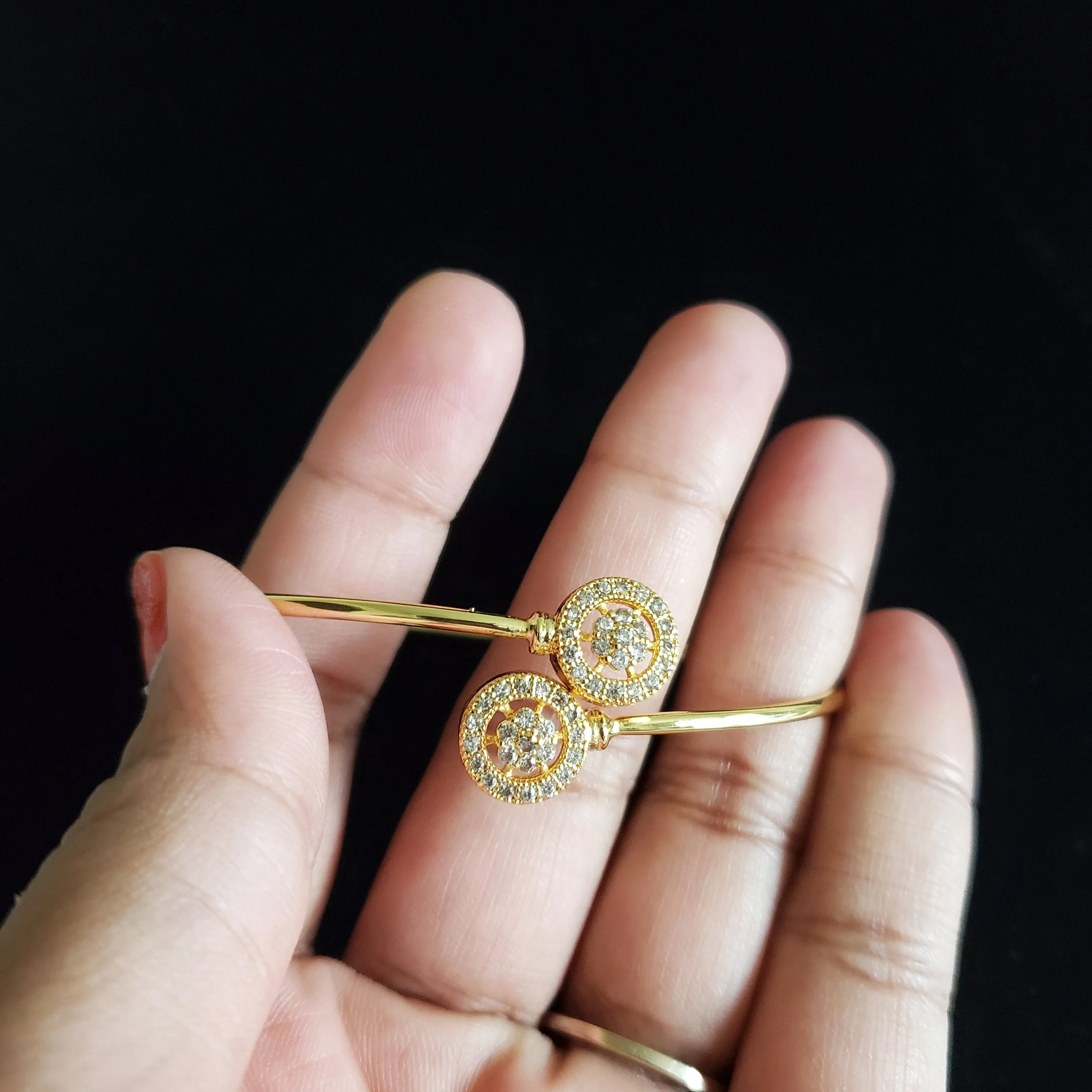 Cubic Zirconia Delicate Kada