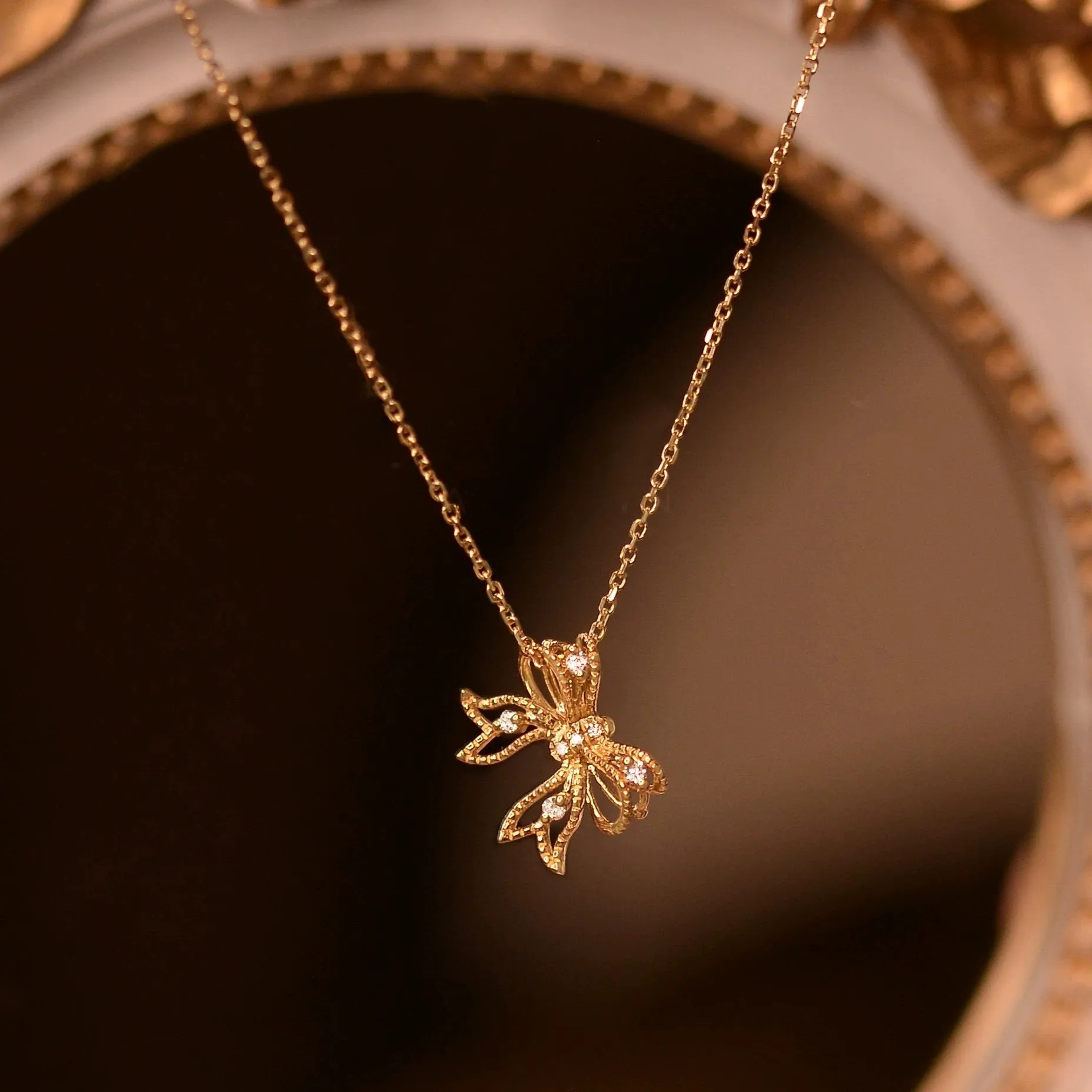 Delicate Bow Necklace (Solid Silver)