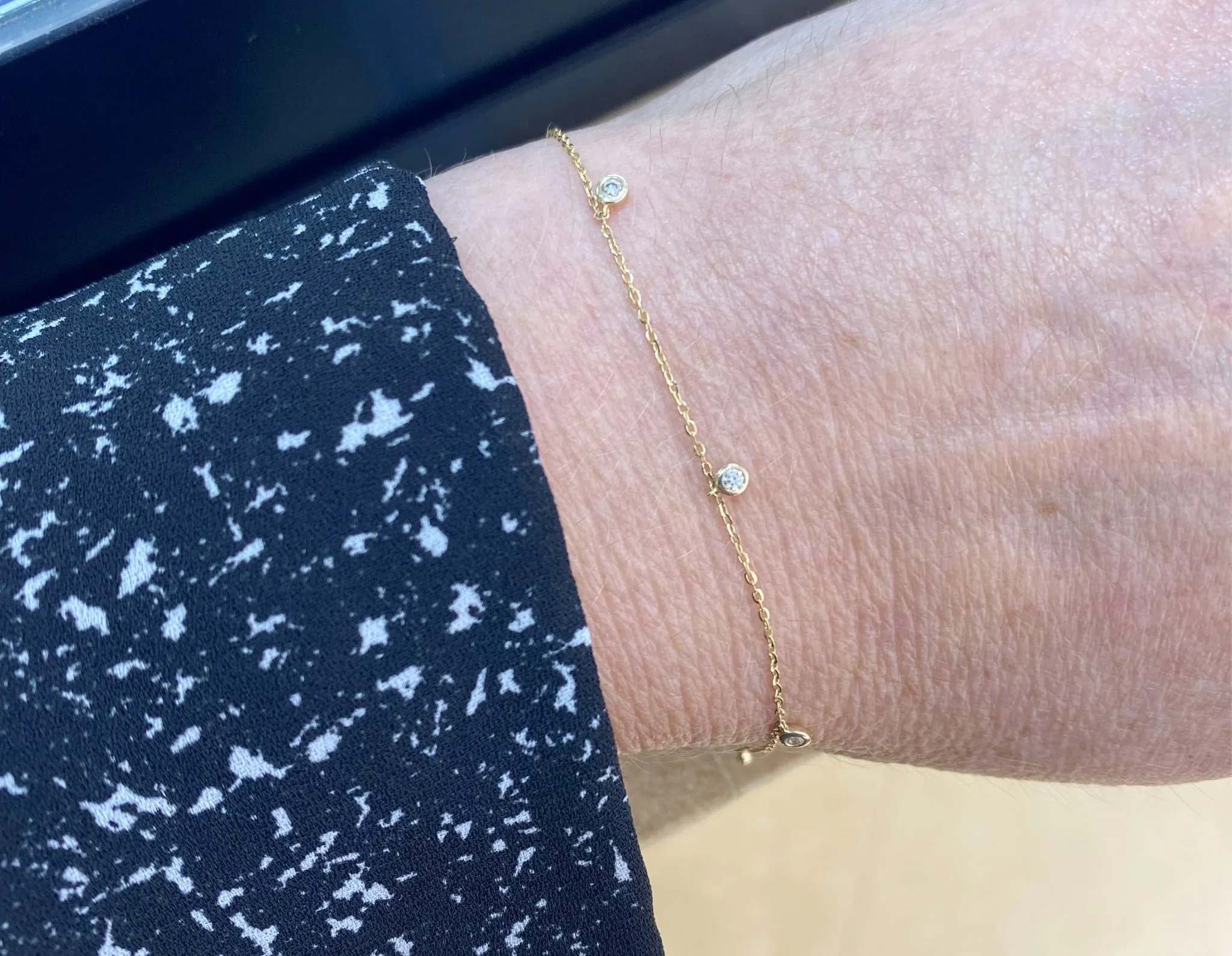 Delicate Diamond Dangle Bracelet