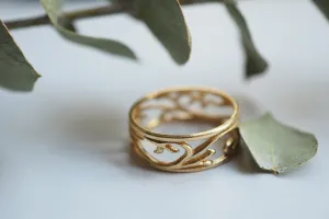 Delicate Ivy Ring