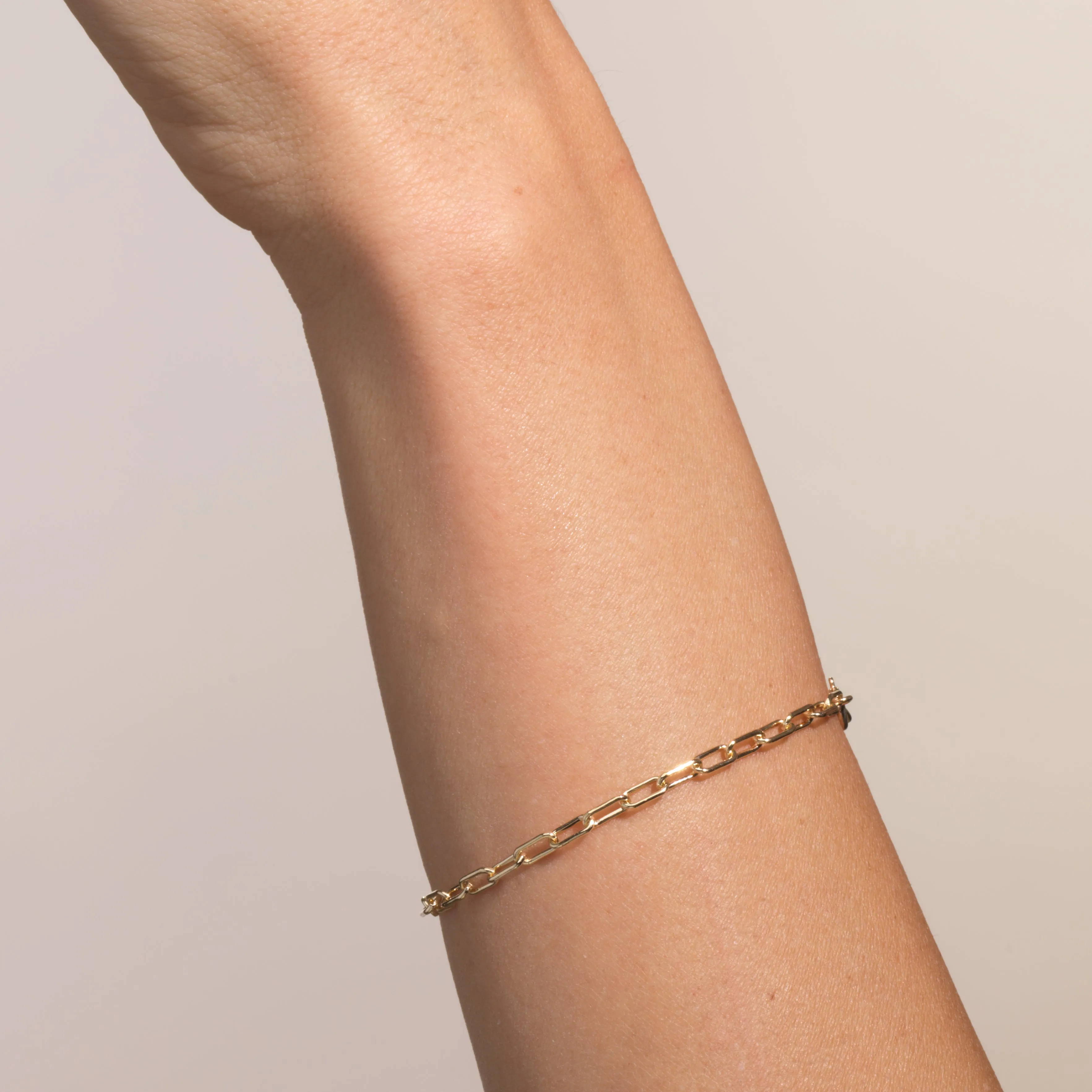 Delicate Oval Chain Bracelet