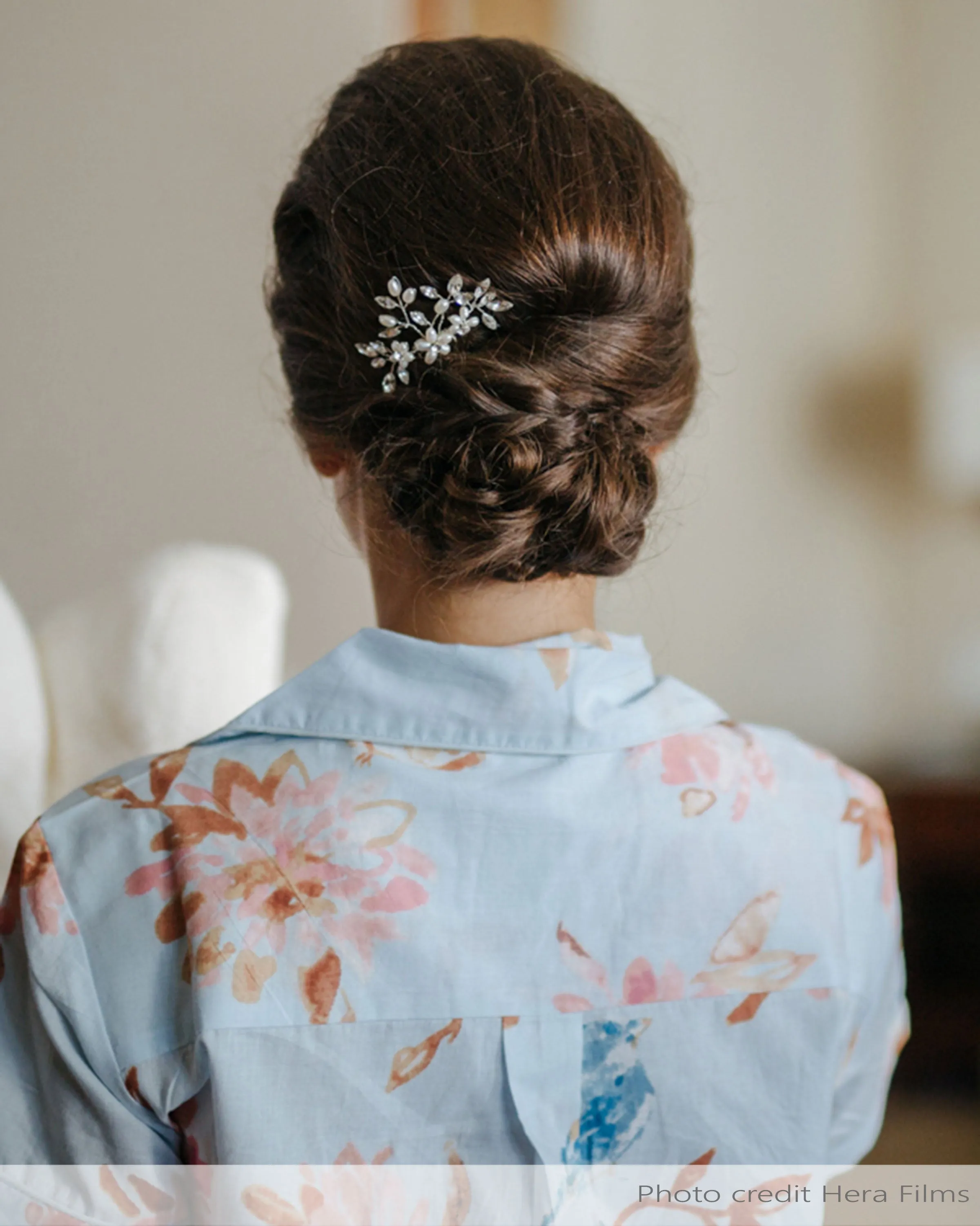 Delicate Pearl & Crystal Comb