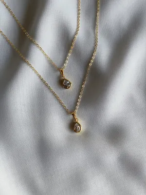 Delicate Tear Drop Necklace
