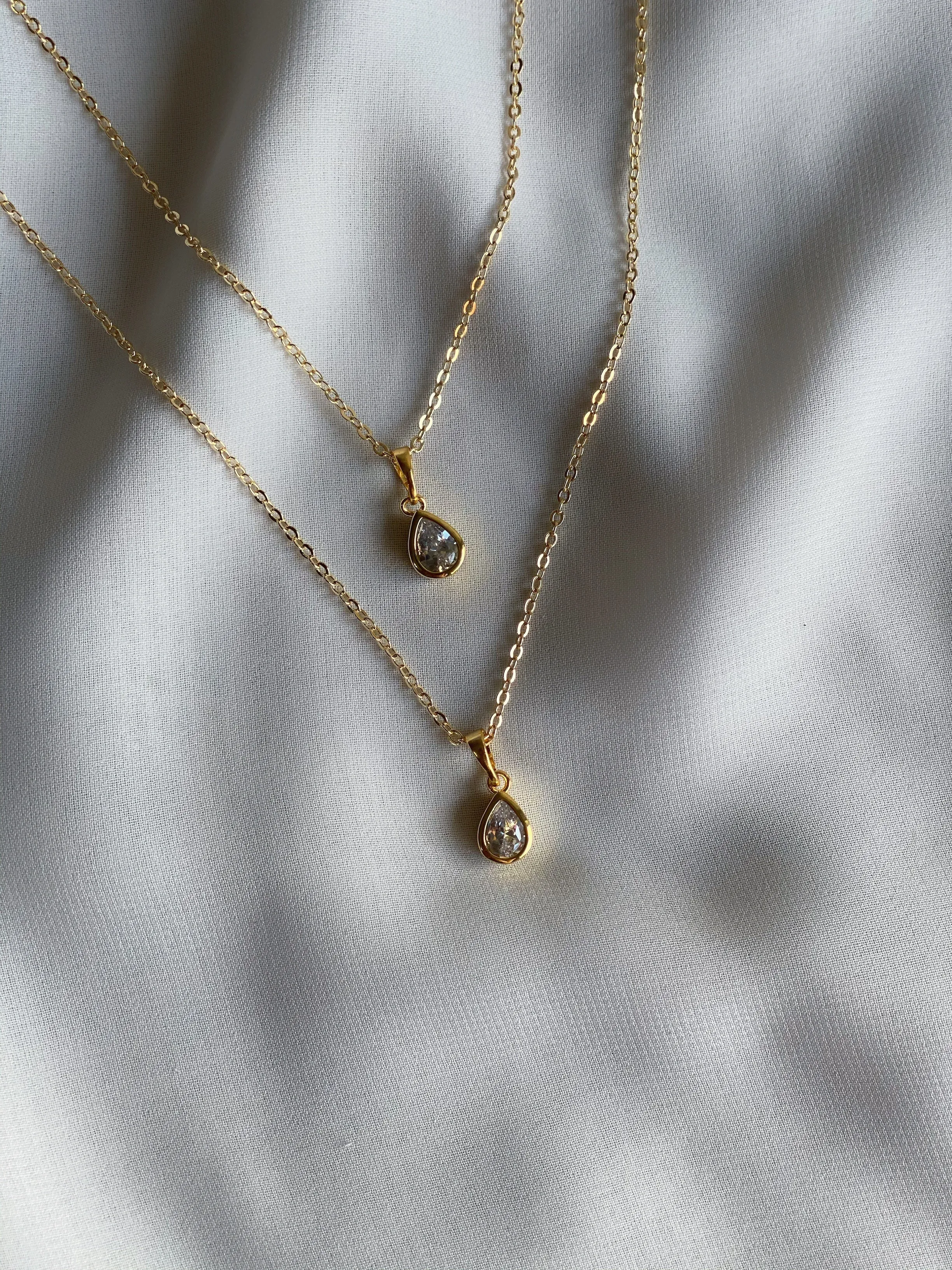 Delicate Tear Drop Necklace
