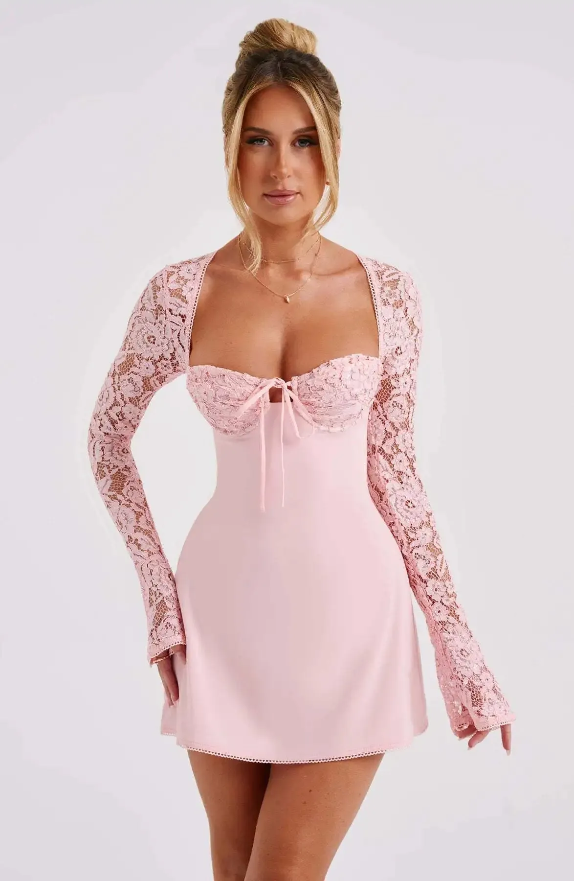 Elegant Lace Long Sleeve Mini Dress with Sweetheart Neckline Satin Club Party Dress