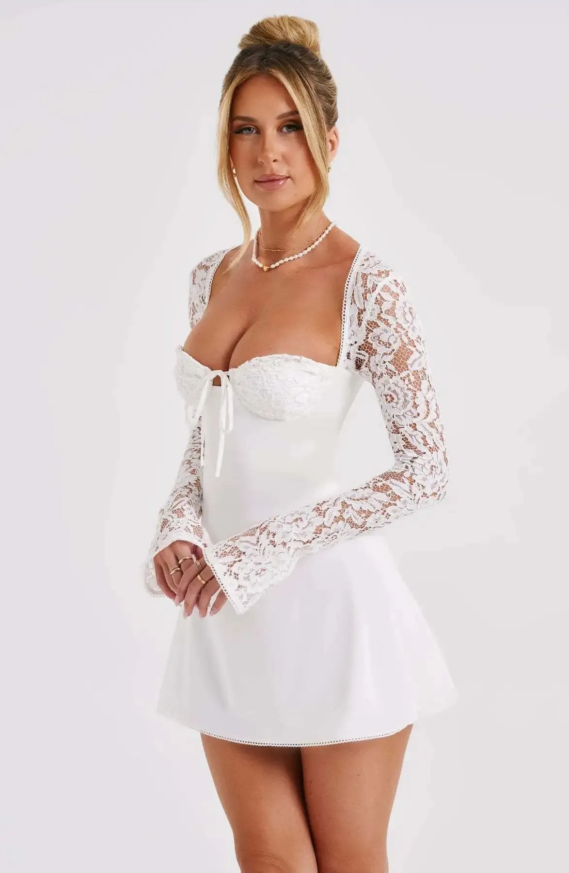 Elegant Lace Long Sleeve Mini Dress with Sweetheart Neckline Satin Club Party Dress
