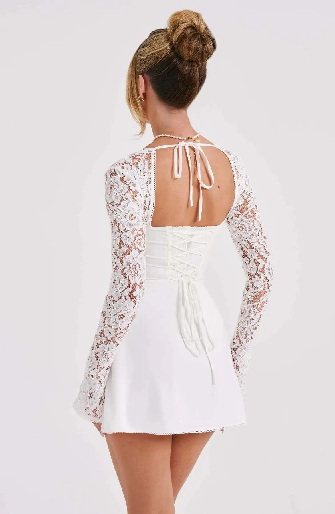 Elegant Lace Long Sleeve Mini Dress with Sweetheart Neckline Satin Club Party Dress