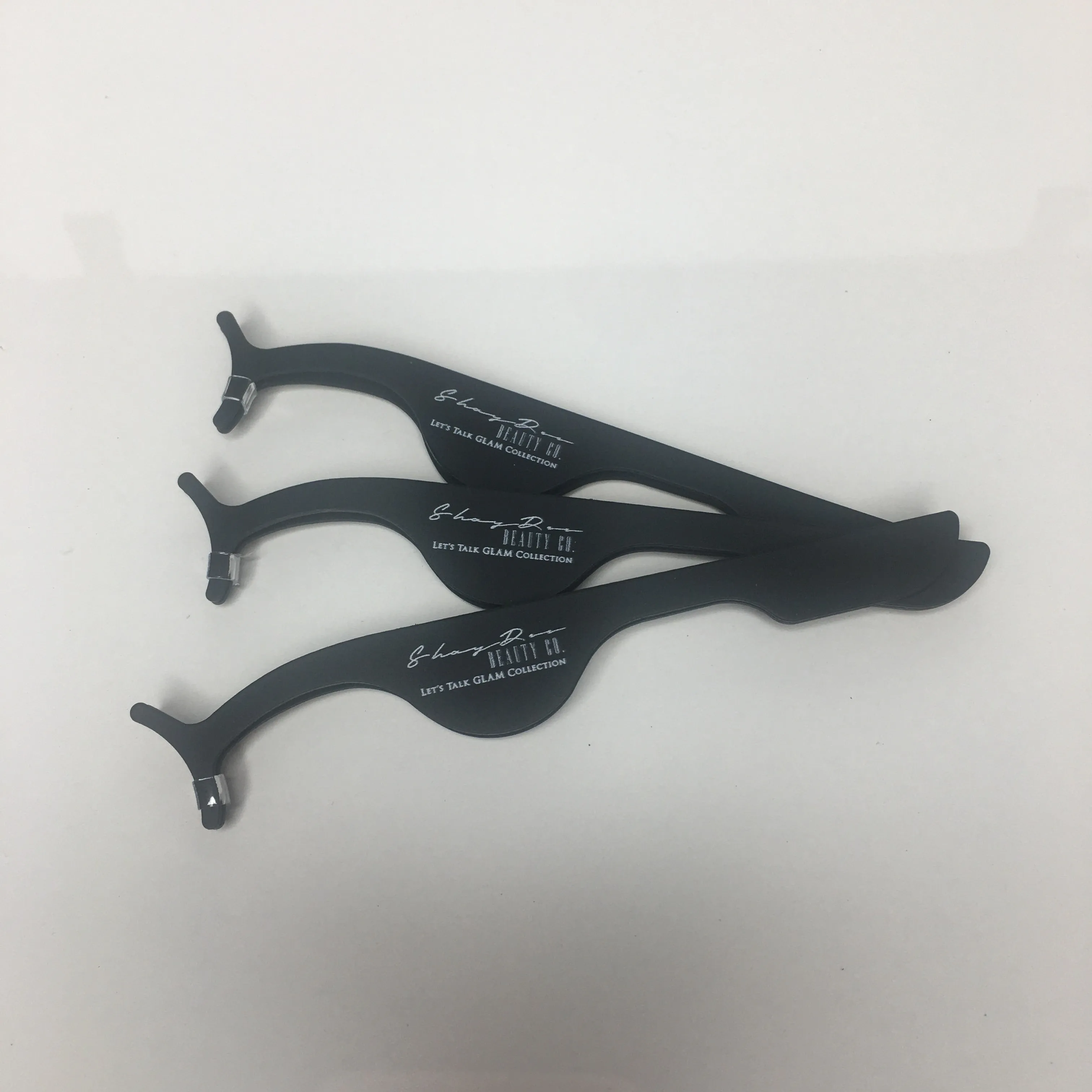 Eyelash Applicator