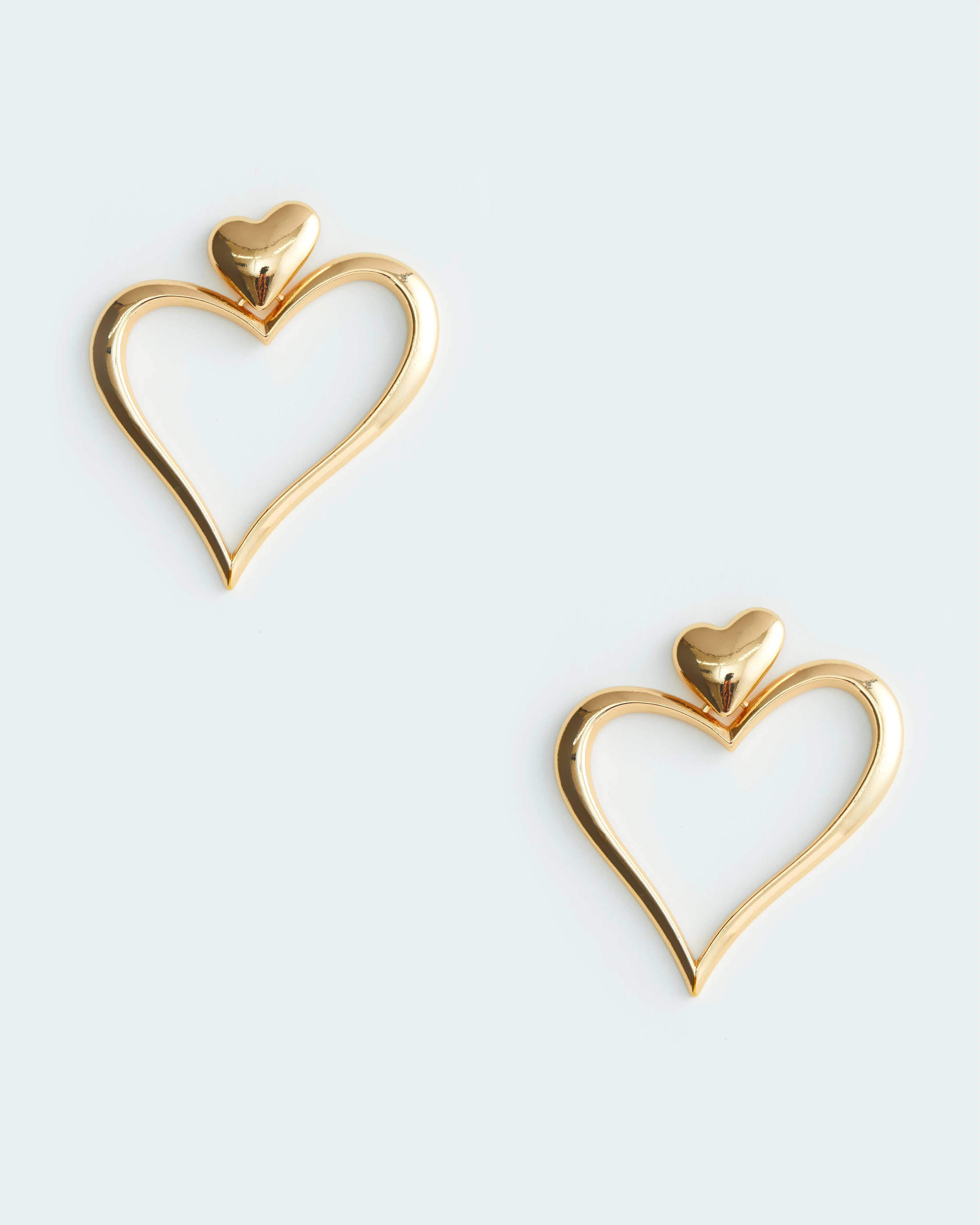 GILDED STATEMENT HEART EARRING