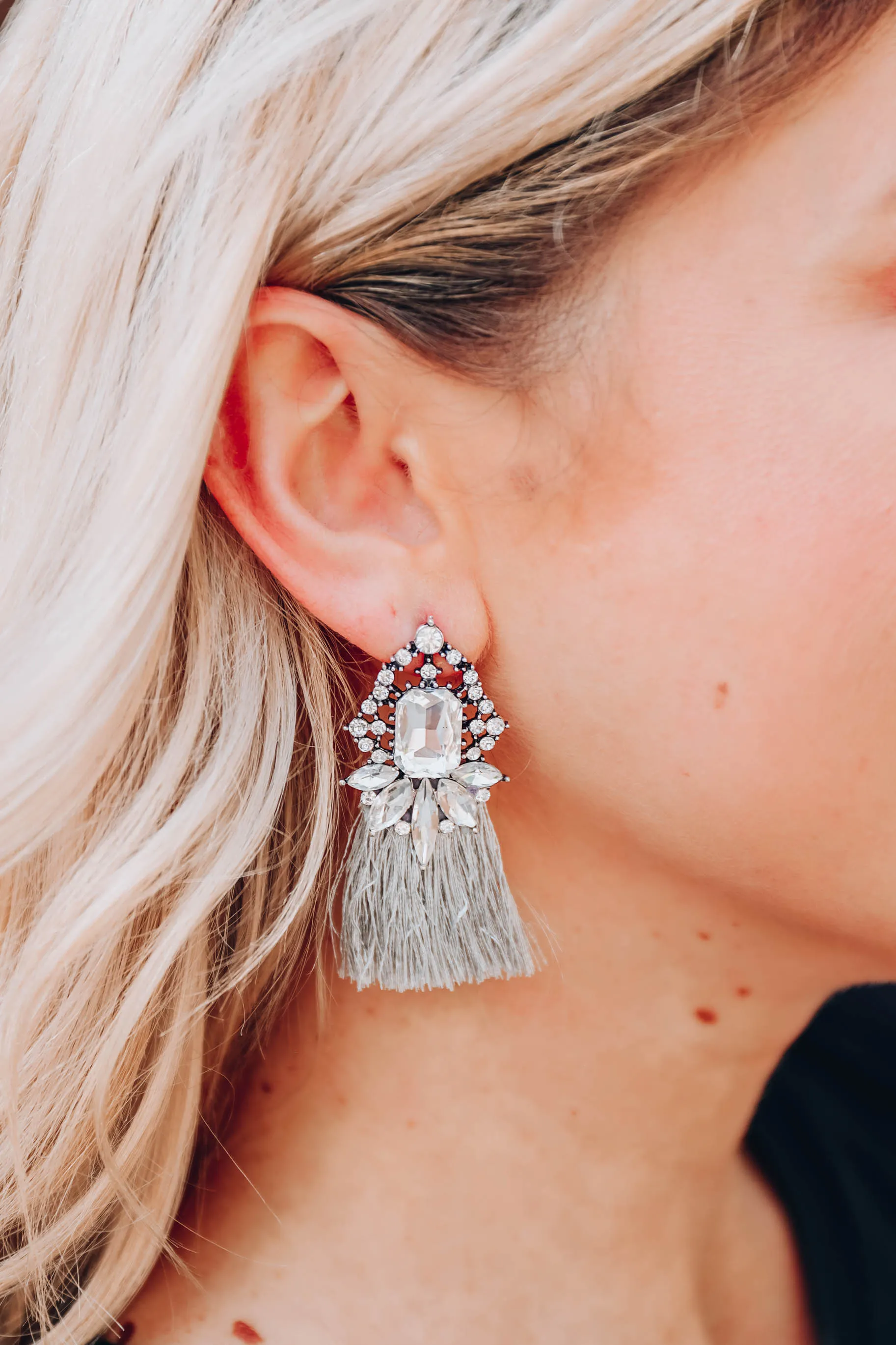 Glam Earrings - Grey
