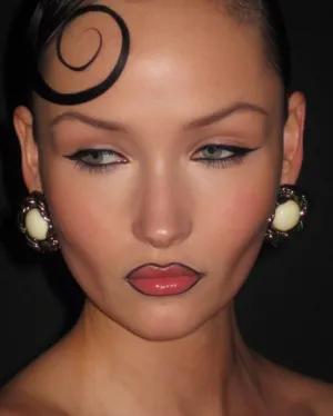 GRACE EARRING