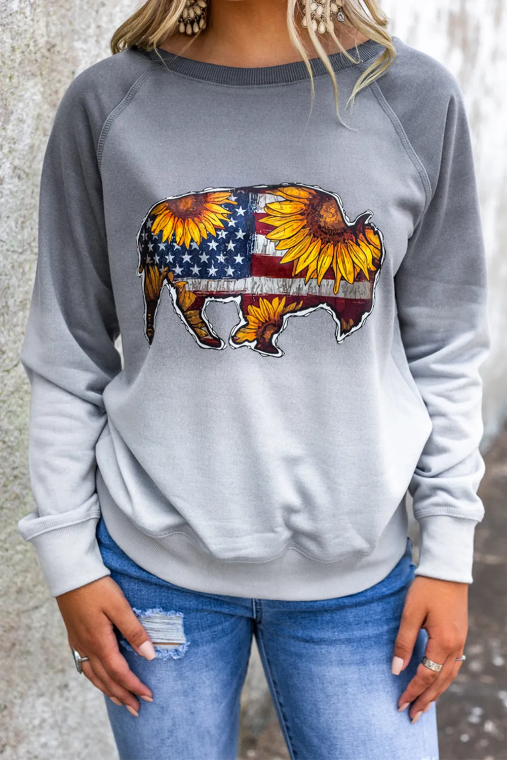 Gray American Flag Sunflower Cow Shape Print Graphic Sweatshirt