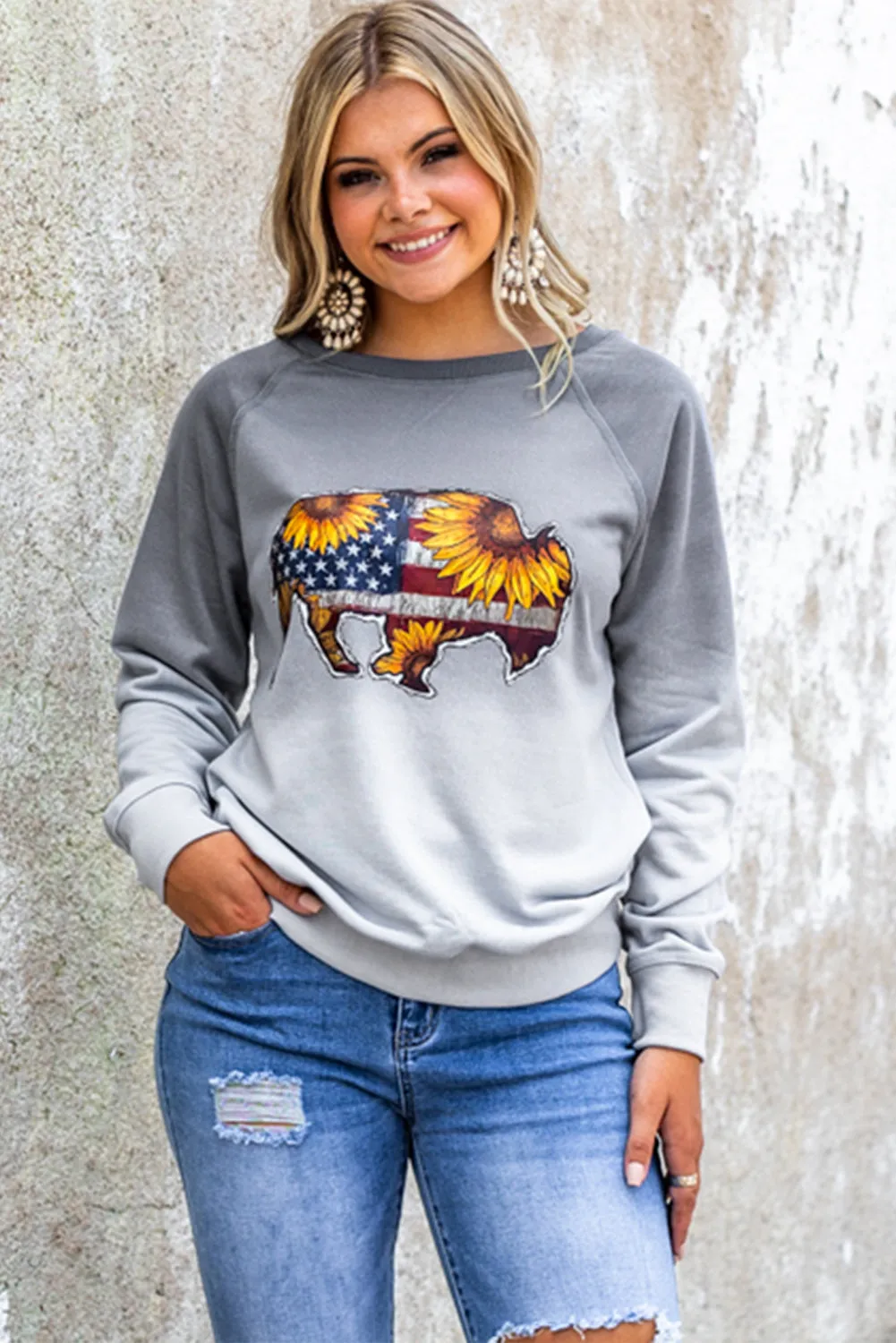 Gray American Flag Sunflower Cow Shape Print Graphic Sweatshirt