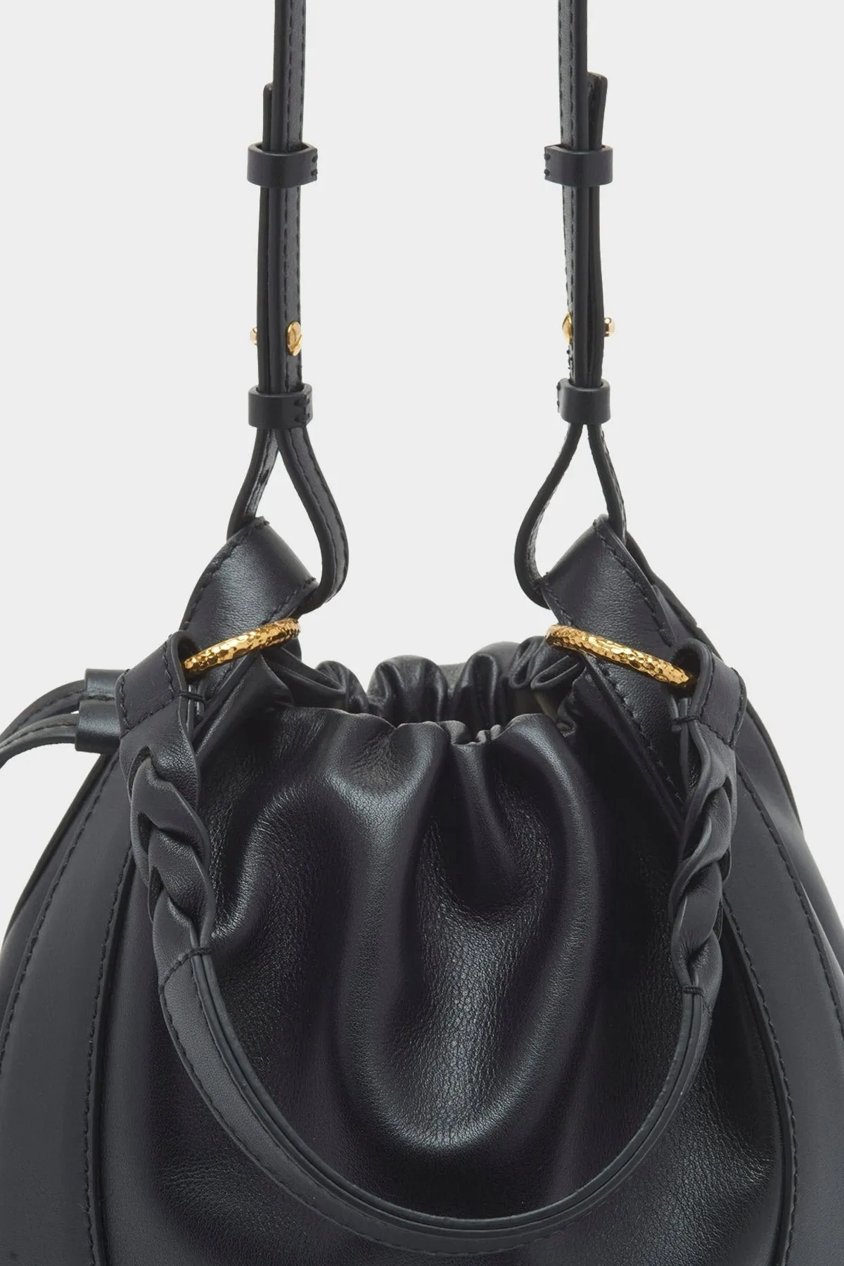 Hilma Bucket Bag in Noir