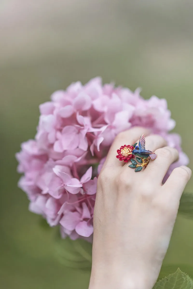 Humming Melody Statement Ring