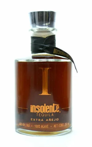Insolente Anejo 750 ml