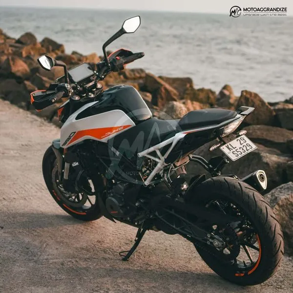 KTM Duke 390/ 250/ 200 MOTOAGGRANDIZE compact Tail tidy