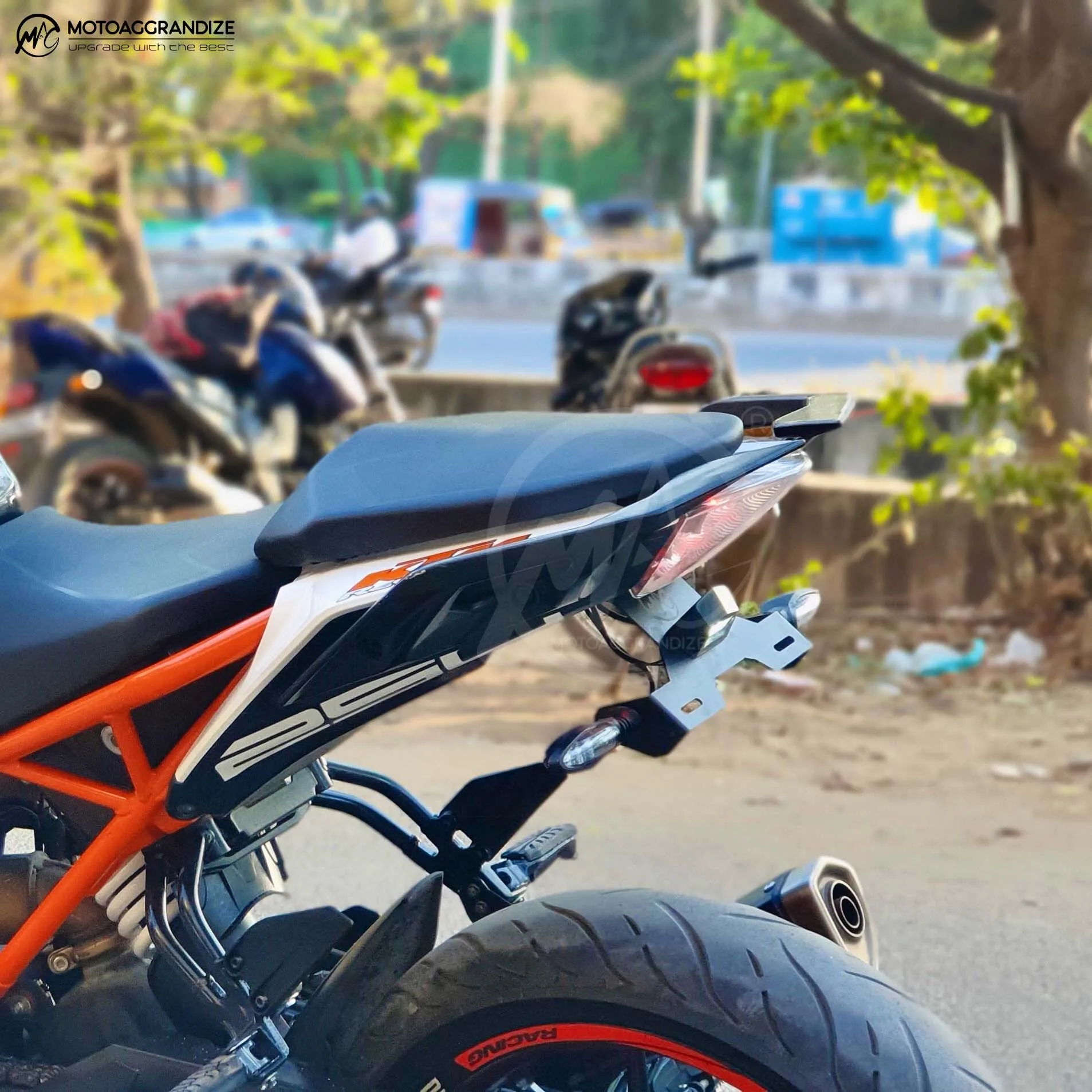 KTM Duke 390/ 250/ 200 MOTOAGGRANDIZE Tail tidy