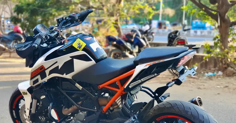KTM Duke 390/ 250/ 200 MOTOAGGRANDIZE Tail tidy