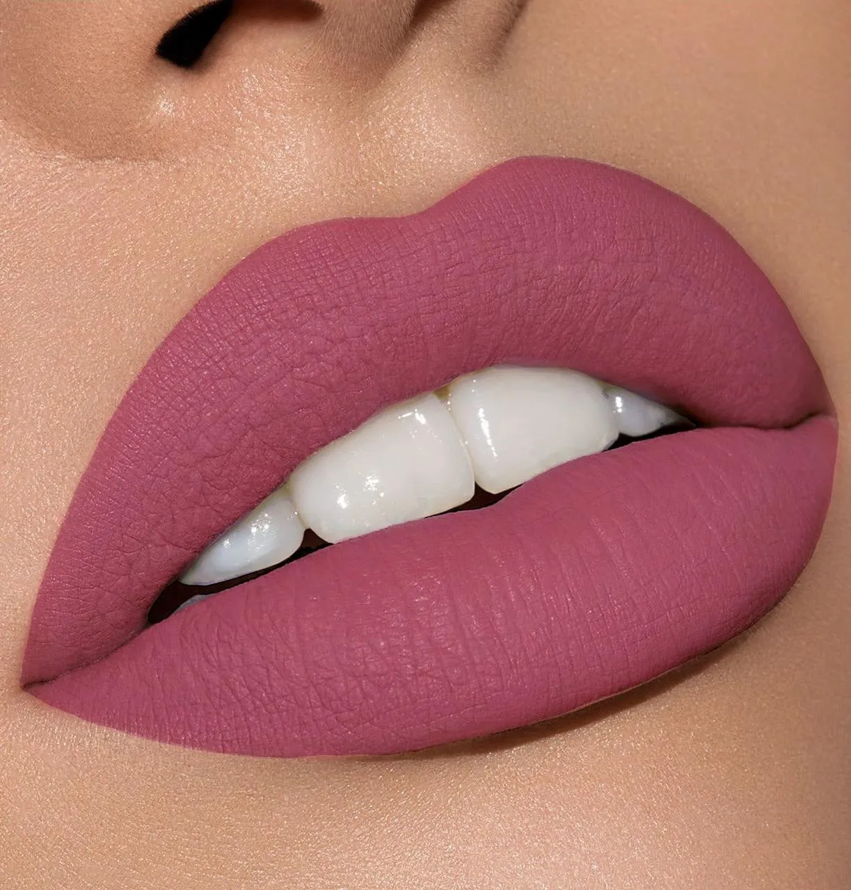Labial Líquido Matte DIVINE LUXOR COSMETICS