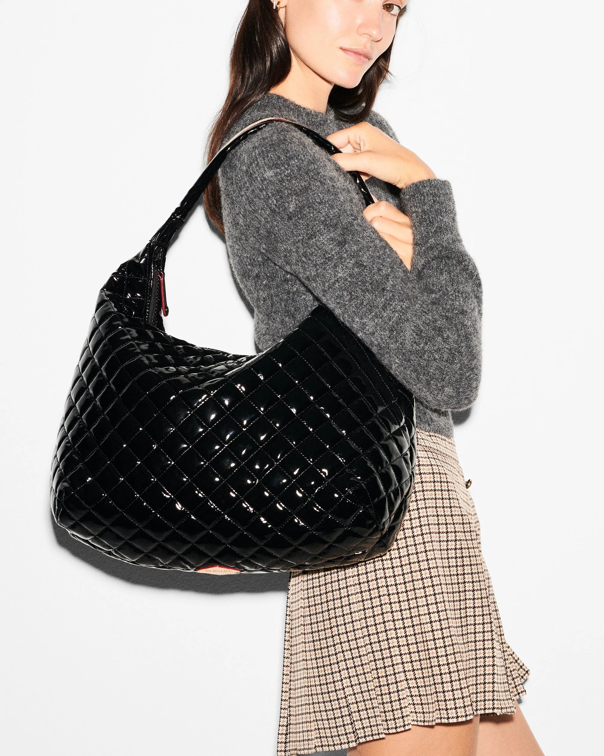Large Metro Shoulder | Black Lacquer