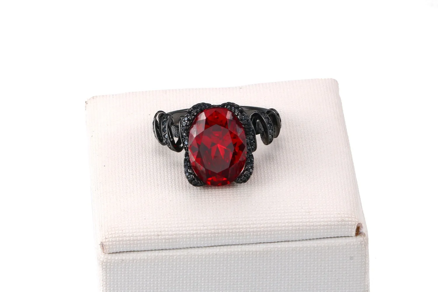 LARGE OVAL PINK/BLACK CUBIC ZIRCONIA RING