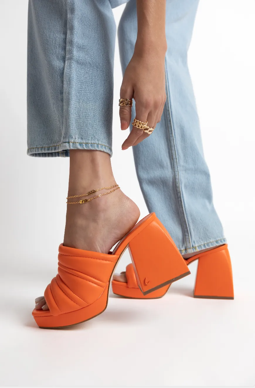 LINKED STATEMENT RING