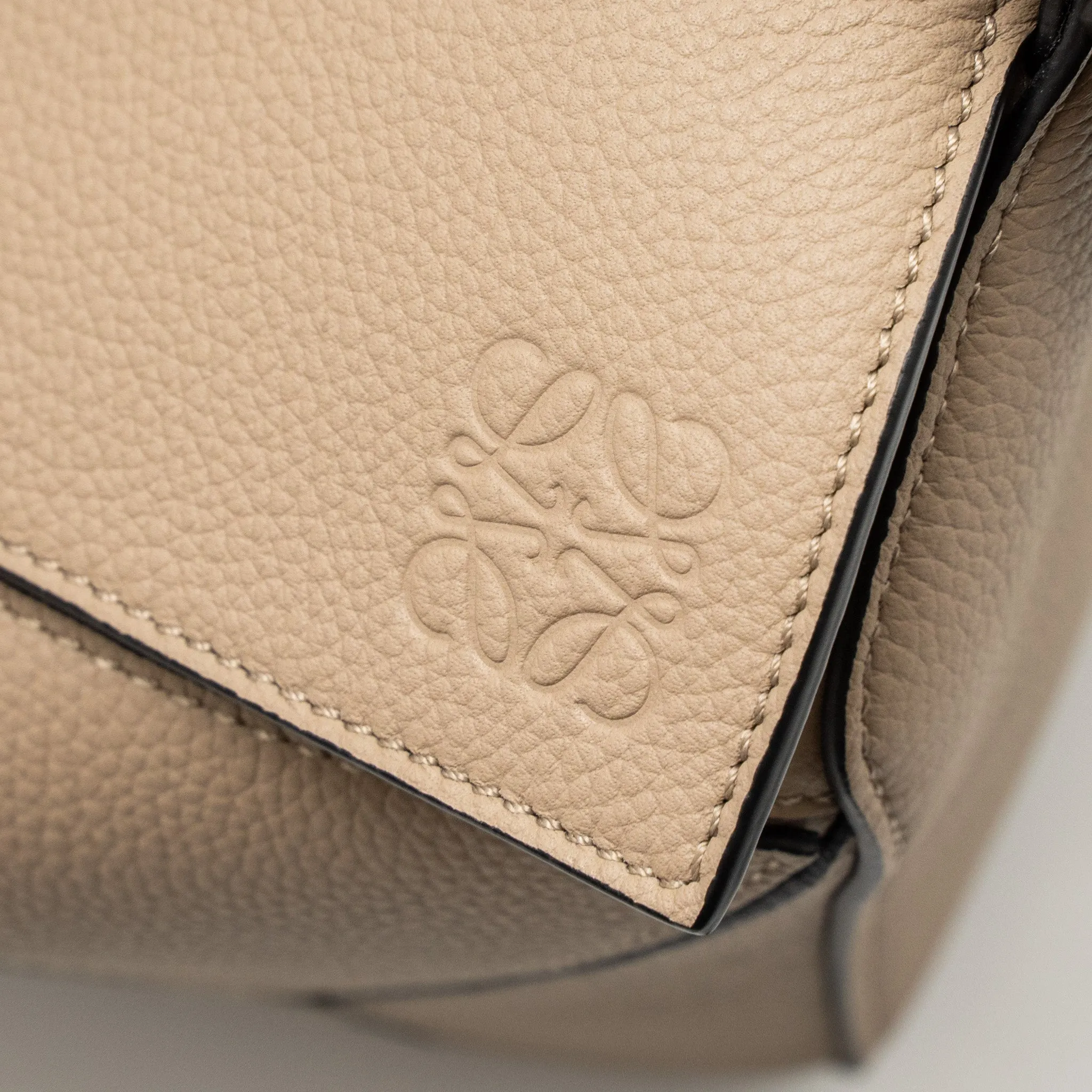 Loewe Medium Puzzle Bag Soft Grained Calfskin Sand GHW