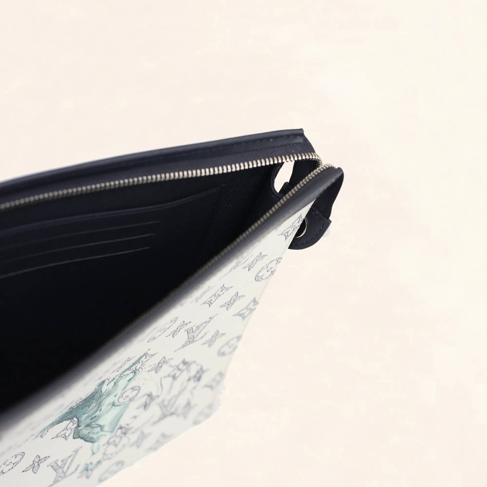 Louis Vuitton | Chapman Pochette Voyage | GM