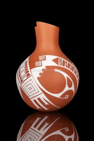 Mata Ortiz Orange Pot decorated with Beige Patterns
