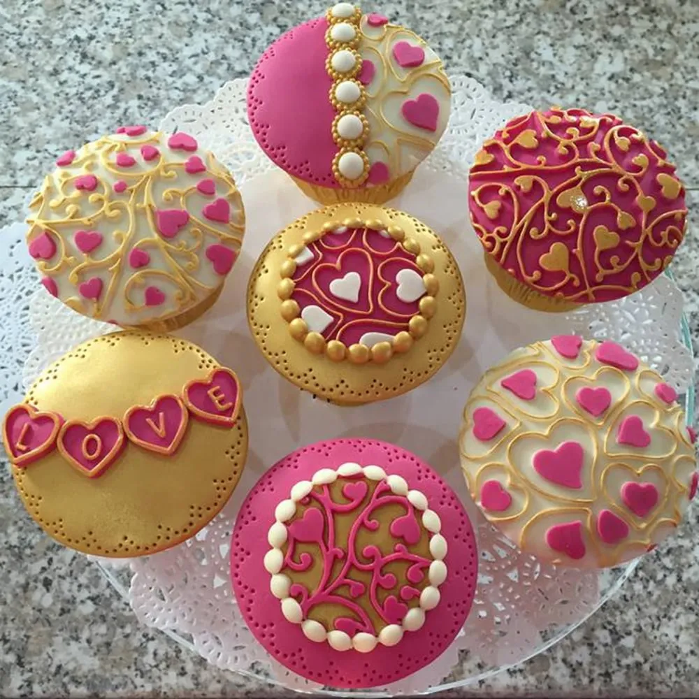 MINI LOVE HEARTS VINE EMBOSSER MAT/MOULD
