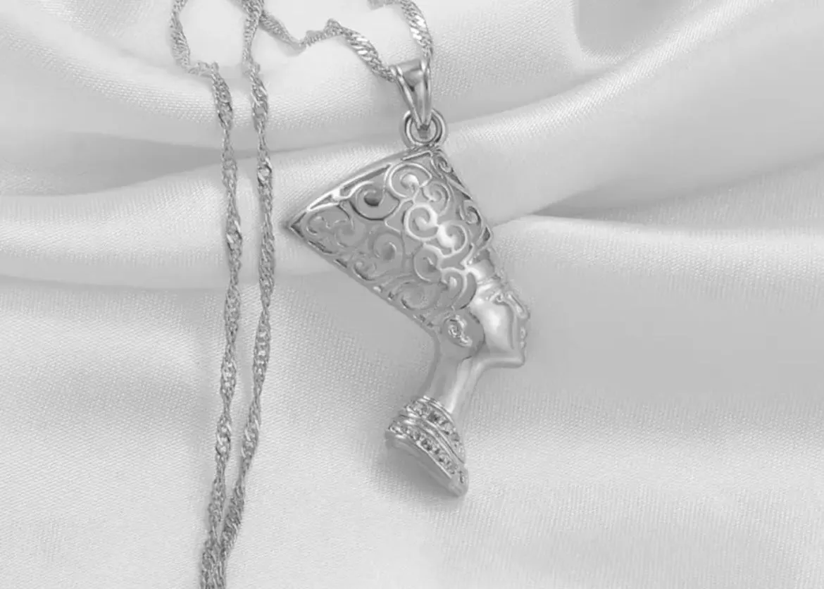 NEFERTITI DESIGN NECKLACE