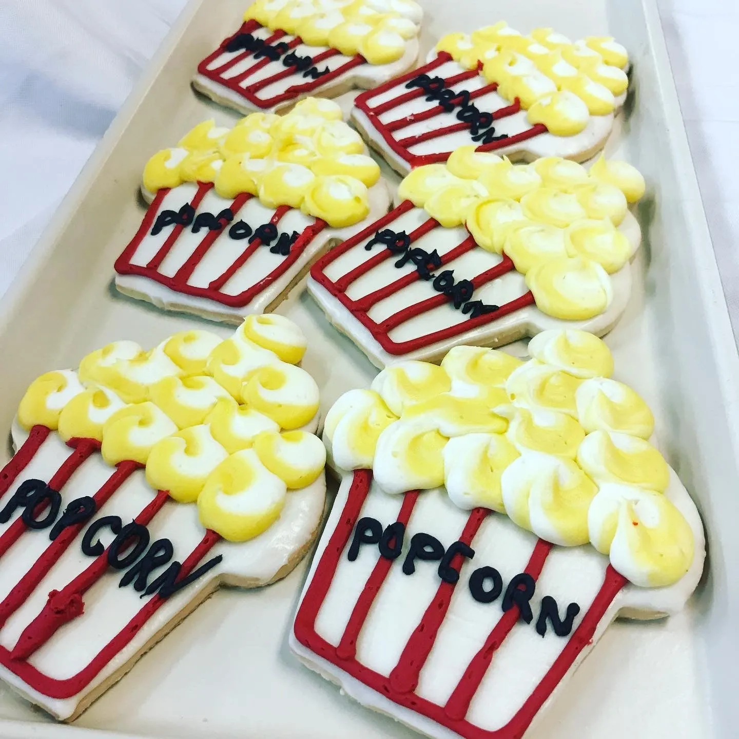 Popcorn Decorated Cookie