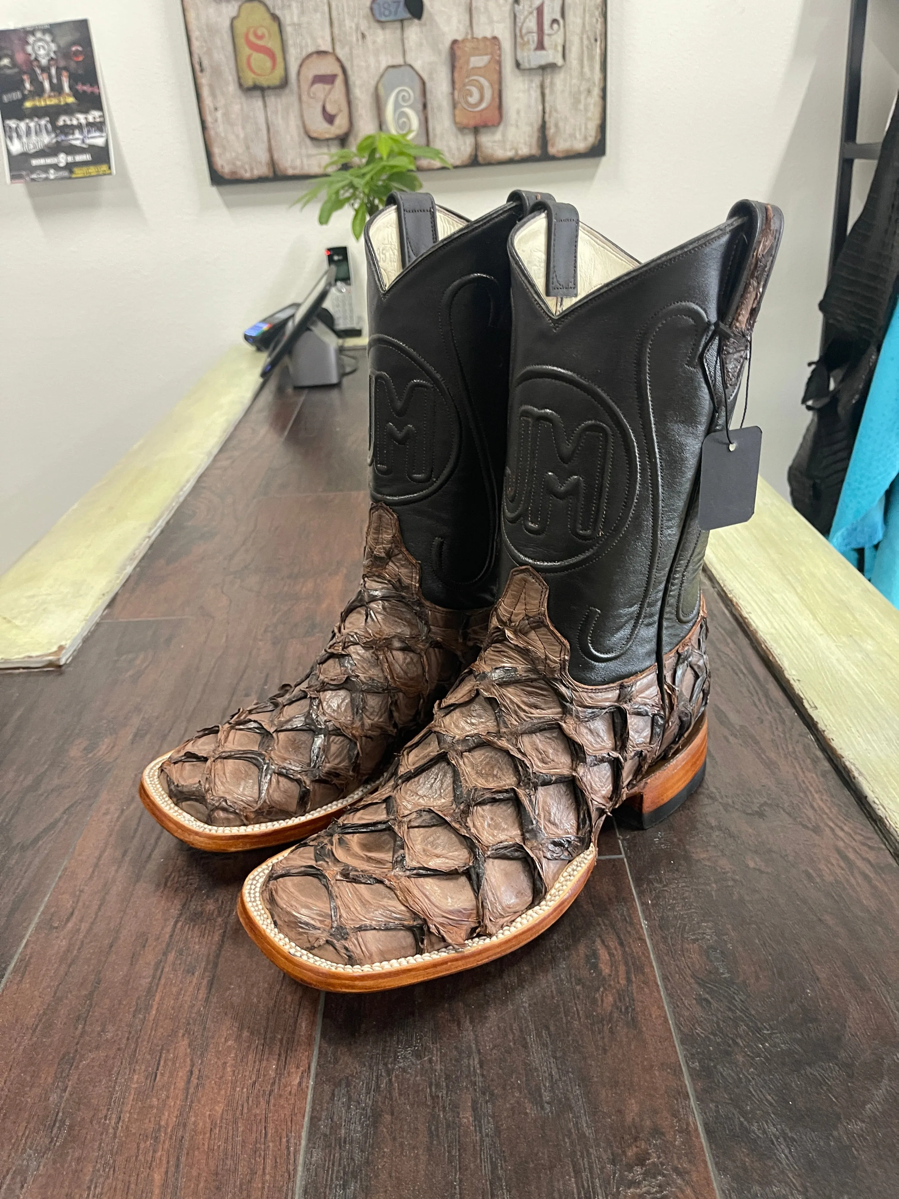 PRR Brown/Black