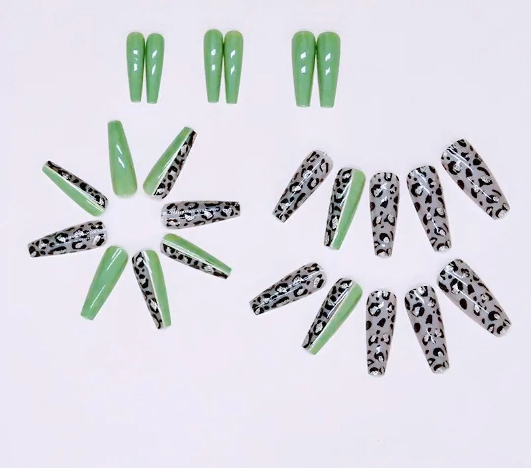 "Green Glam" 24 Pcs Long Coffin Leopard Press on Nails with Glue