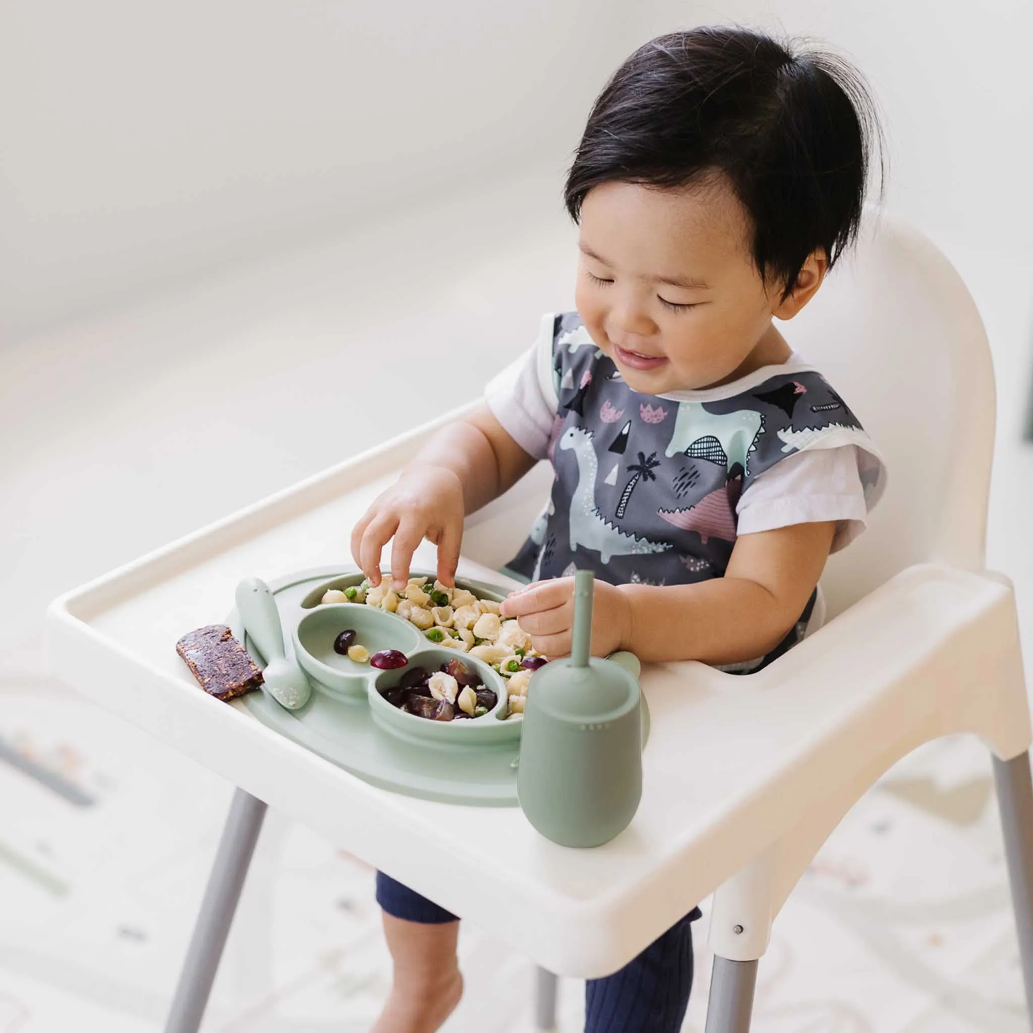 relove ezpz Mini Cup   Straw Training System