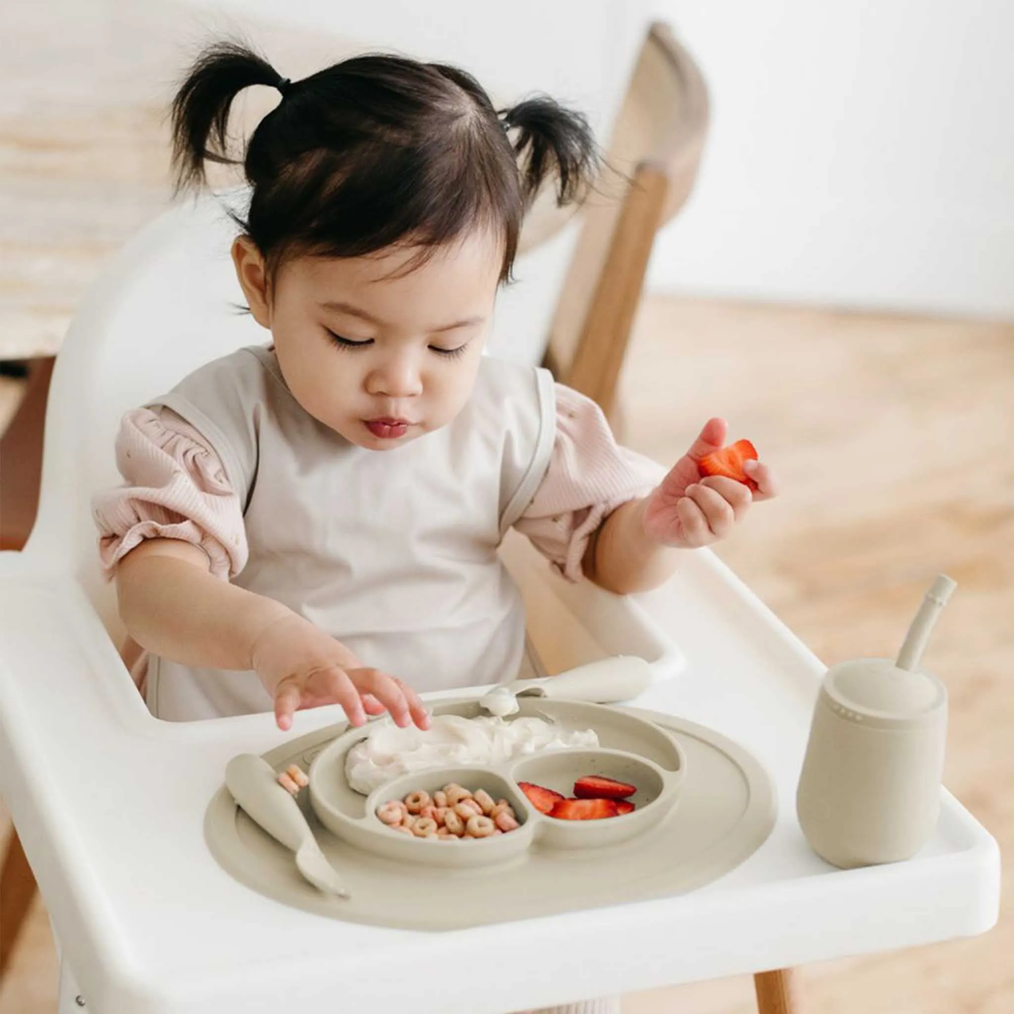 relove ezpz Mini Cup   Straw Training System
