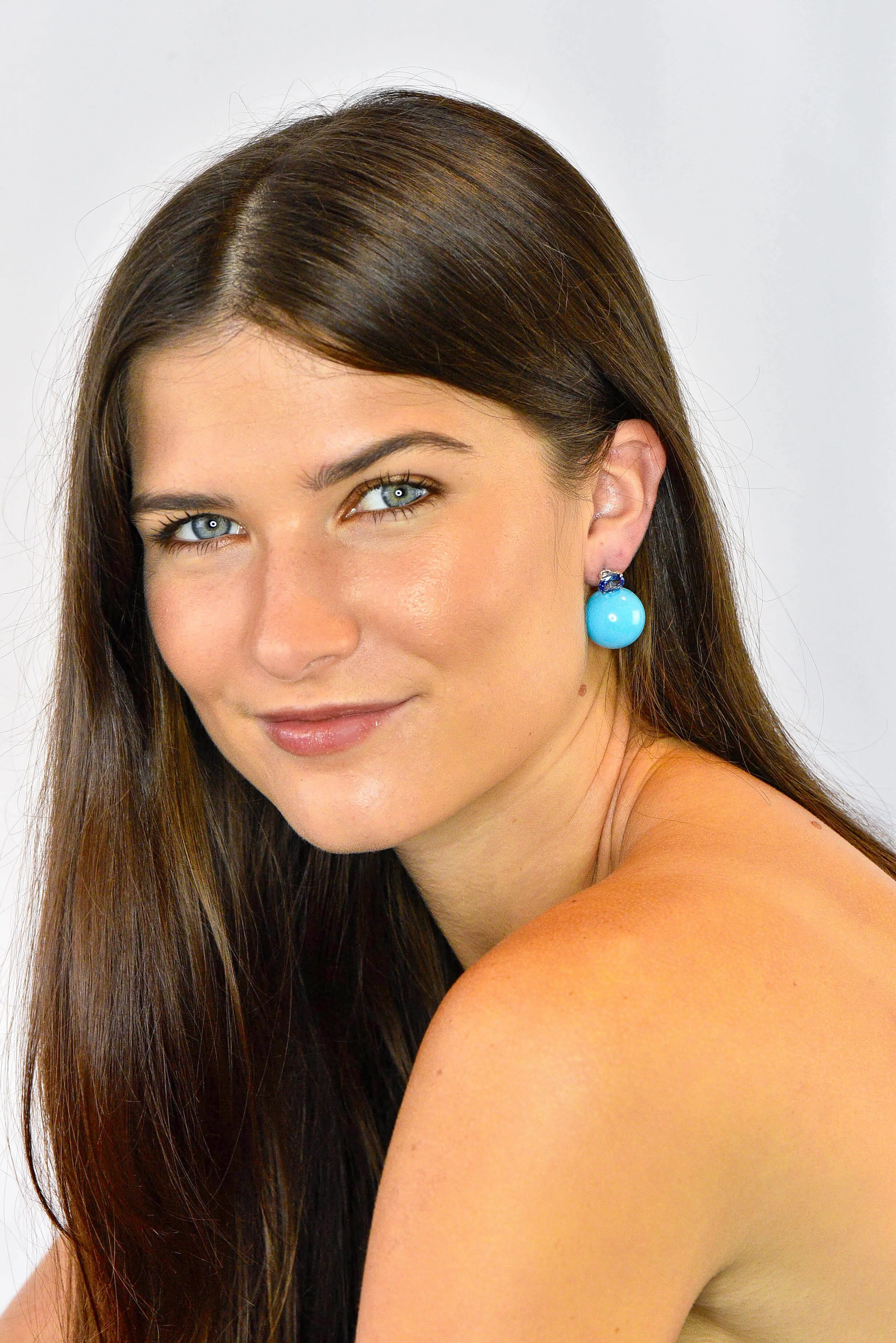 Sabbadini Vintage Turquoise Sapphire 18 Karat White Gold Ball Earrings