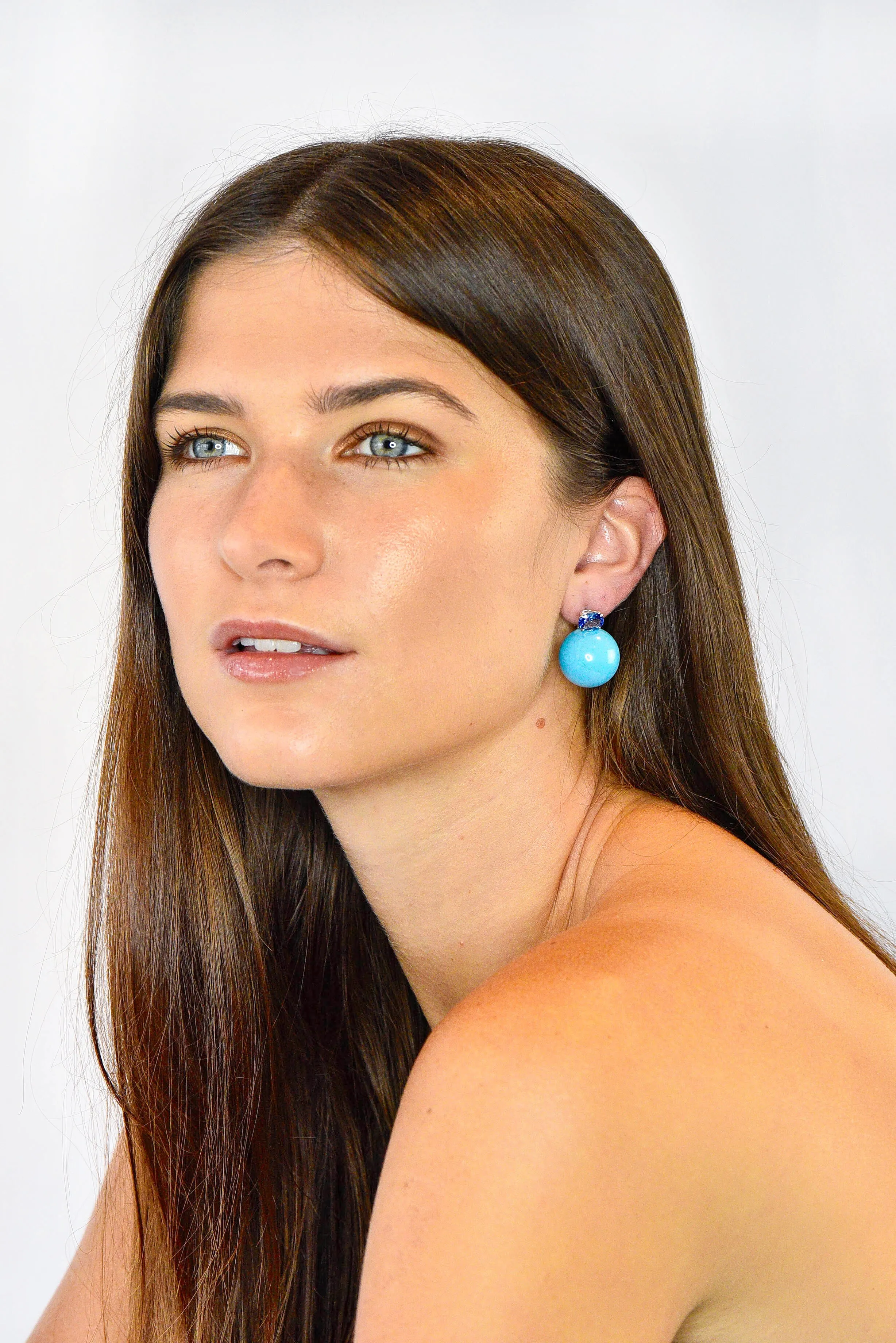 Sabbadini Vintage Turquoise Sapphire 18 Karat White Gold Ball Earrings