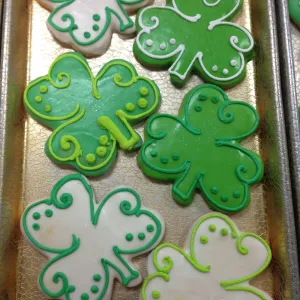 Shamrocks w/ Scrolls