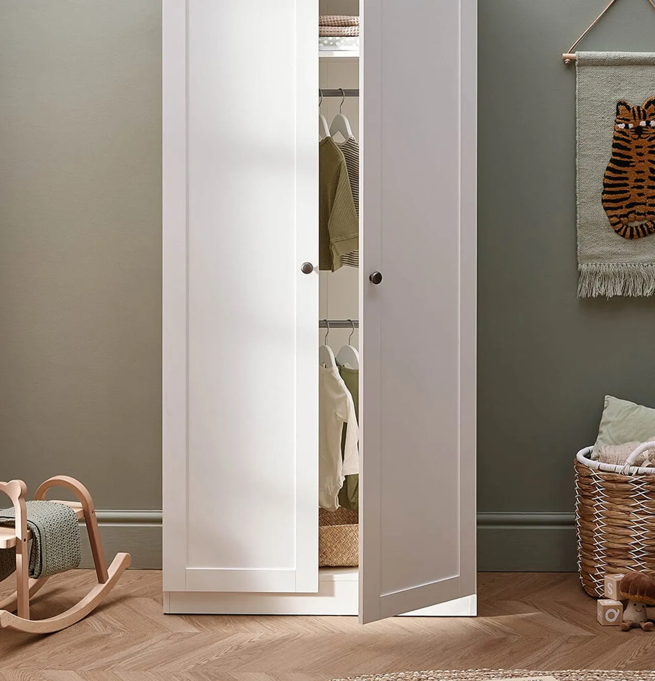 Silver Cross Bromley Dresser and Wardrobe - White