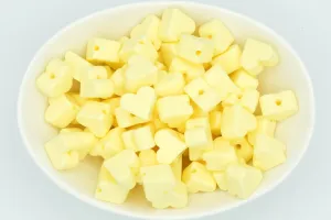 Soft Yellow (14mm Heart)